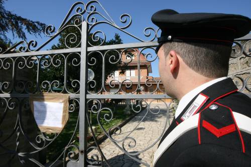 Violentate dal maresciallo  
Undici donne lo accusano