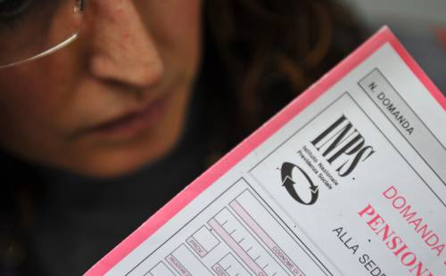 Manovra, la mossa: innalzare l’età pensionabile