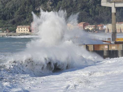 Chieti, muore annegato per salvare il figlio