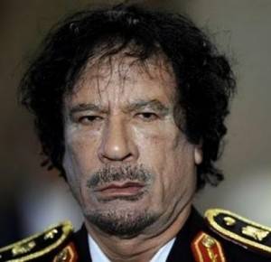 Dall'Aja mandato di arresto per Gheddafi 
"Crimini contro l'umanità". Gioia a Bengasi