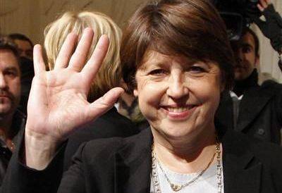 Francia, Martine Aubry 
si candida alle primarie 
e lancia la sfida a Sarkozy