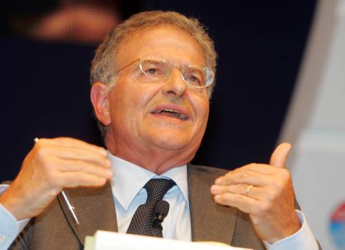 Pdl, Cicchitto lancia la prossima sfida. Al centro: 
"Con Angelino da guida nuovo dialogo con l’Udc"