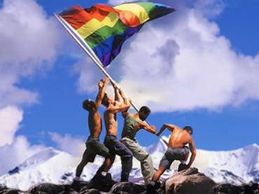 Estate, tempo di gaypride. Inutili