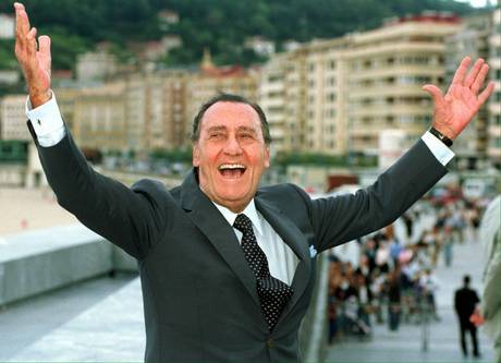 Riaprono le porte della casa di Alberto Sordi