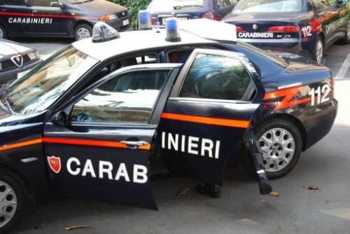 Dalla parte dei carabinieri beccati a fumare