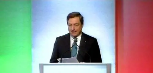 Ora Draghi è ottimista:  
"Il Paese può farcela" 
La Borsa torna positiva