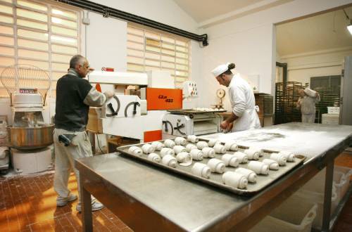 Il reinserimento inizia in cella... e in forno  
Continua il boom delle carceri-panetterie
