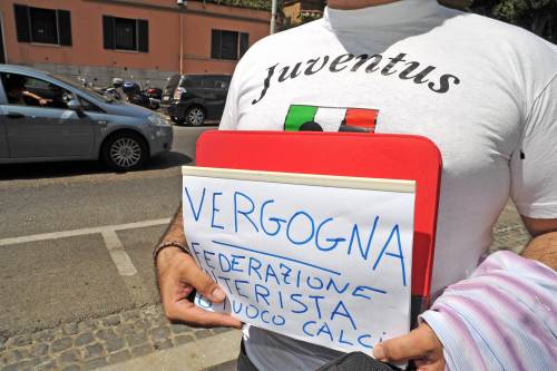 Gli incompetenti non revocano lo scudetto