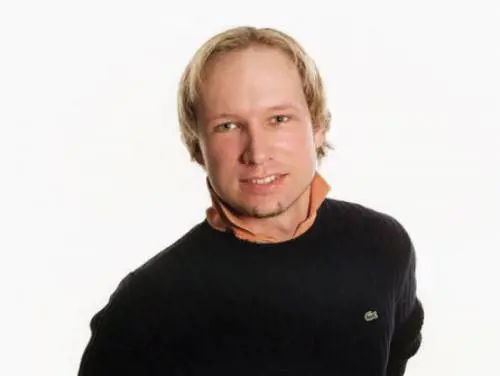 Breivik voleva colpire anche l'Italia 
Ma rischia solo 21 anni di carcere...