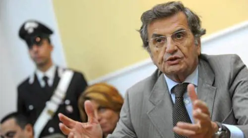 L’ombra del ’92 Tornano i pm moralisti
 
Lepore, il procuratore che si sente il nuovo Borrelli