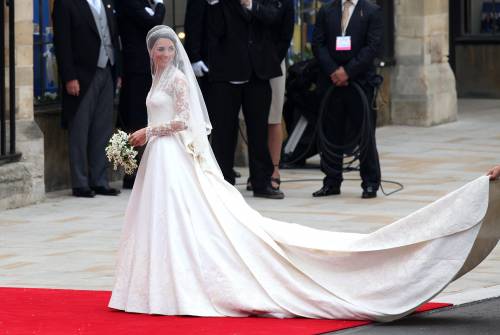 Londra, Kate Middleton 
sfoggia gli orecchini 
della principessa Diana