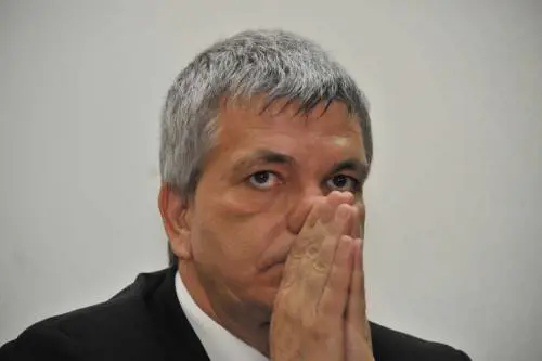 "Berlusconi? Non capisco l'odio contro di lui..." 
Nichi pronto a lasciare se la politica non cambia