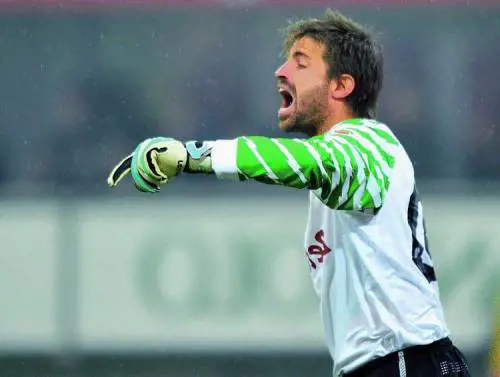 I tifosi sognano Milito Il Genoa apre la porta a Storari o a Romero