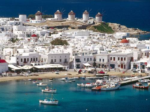 Mykonos, ucciso in una rissa un 21enne italiano 
Colpito in testa con una bottiglia: 3 arresti