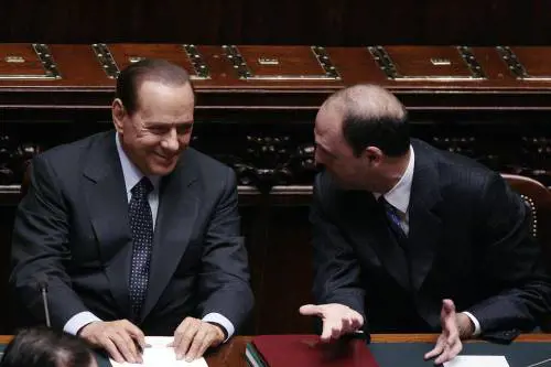 Berlusconi alza una barricata contro il golpe