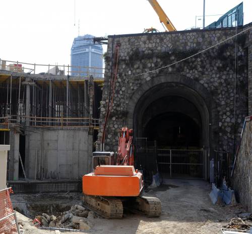 L’odissea del metrò che non finisce mai