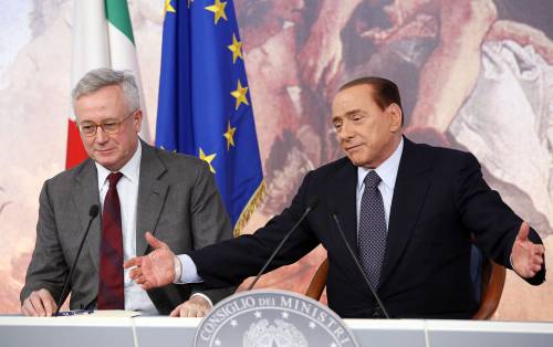 Crisi, il Cav: "Ora liberalizzazioni  
e pareggio di bilancio nel 2013"