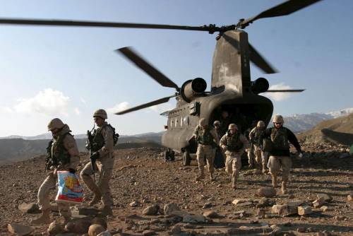 Afghanistan, abbattuto elicottero Nato: morti 38 soldati. Azione rivendicata dai talebani