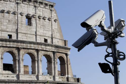 Dalla bomba al Colosseo agli Uffizi di Firenze  
I tesori d’Italia non sono al sicuro: forti rischi