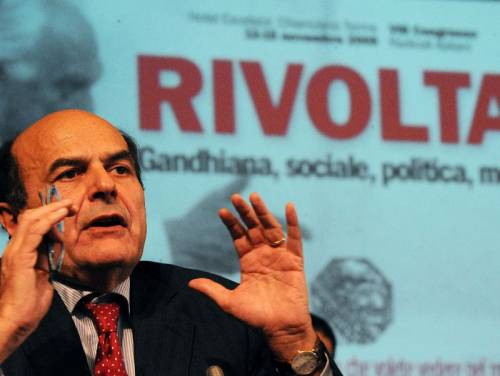 La proposta di Bersani: 
adesso paghino i ricchi 
Di Pietro: governo rotto