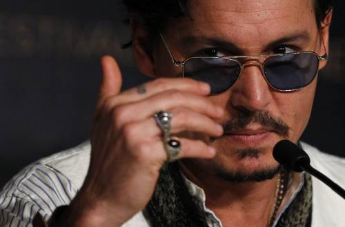 Depp piantato per una donna è la vittoria di noi bruttini 