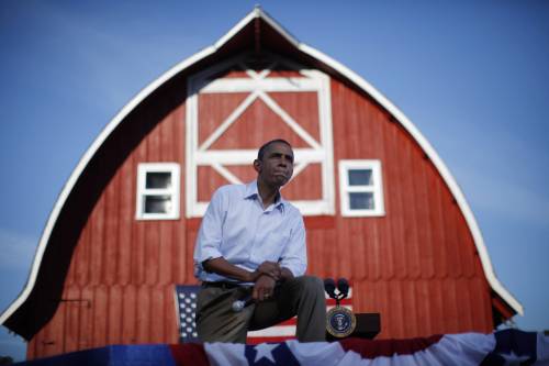 Partito il tour di Obama 
per riconquistare gli Usa 
Parola d'ordine? "Hope"