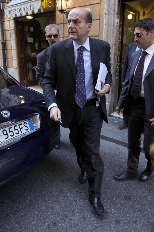 Manovra, Bersani: ecco le nostre condizioni 
Ma Bossi: non ho capito cosa vuole 
