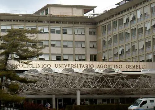 Roma, paura al Gemelli: infermiera con la tbc 
Primo caso di contagio per una bimba di 5 mesi