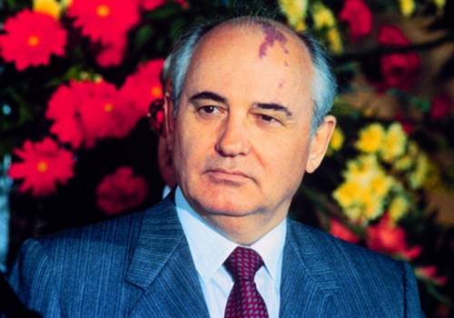 Ucraina vieta ingresso a Gorbaciov per 5 anni