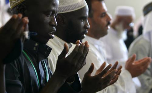 A Bologna i musulmani 
lanciano l'Expo islamico: 
i nostri giovani in politica