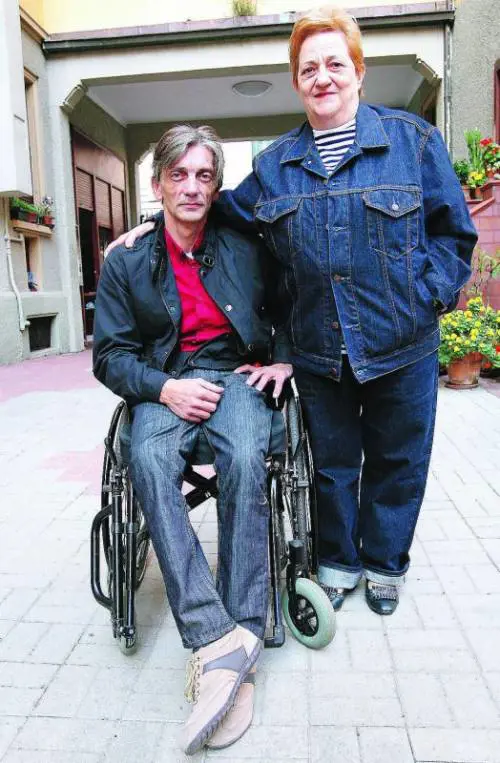 Battisti, Alberto Torregiani operato d'urgenza 
Lo sfogo: "Che dolore la gioia del mio aguzzino"