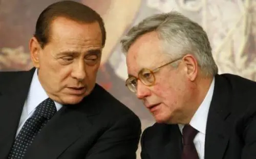 Sì all’aumento dell’Iva 
Si tratta sulle pensioni