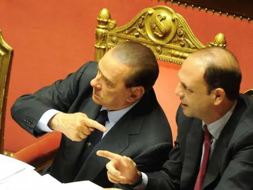 Manovra, il premier apre le trattative 
E Alfano adesso scende in campo  