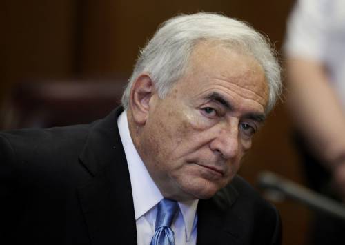 Il processo Dsk fa flop 
ma le vetero femministe: 
l’uomo sempre colpevole