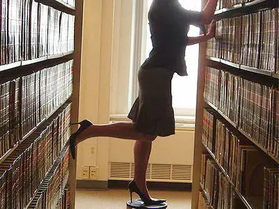 Le donne in carriera? 
Diventano "superinfedeli" 
E il latin lover fa cilecca