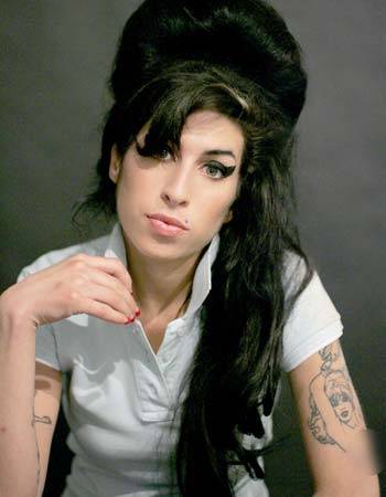 Winehouse, l'autopsia: 
"Non ha assunto droghe 
prima della sua morte"