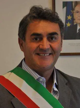 La brutta figura di sindaco e assessore che minimizzavano lincubo dei «latinos»