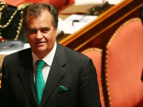 L’ala nordista del Pdl sbotta contro la Lega: 
"Basta populismo, non potete dire solo no"