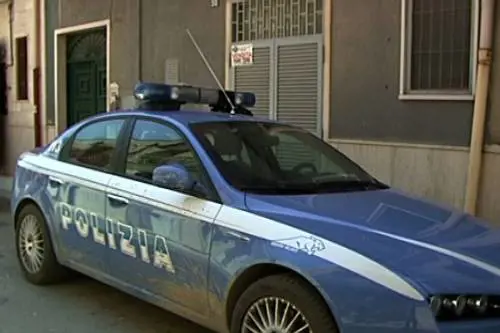 Giallo a Trieste, trovato un cadavere bruciato: 
completamente nudo, ha mani e piedi legati