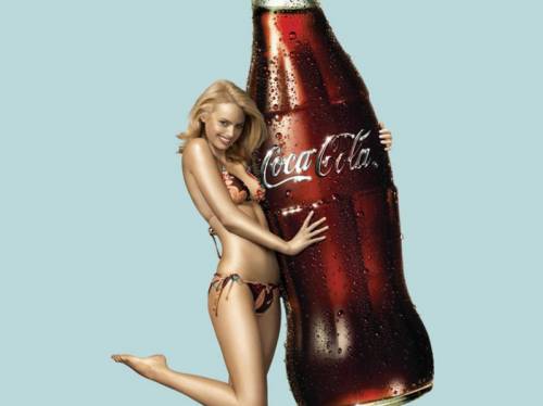 Bere Coca-Cola? In Francia può costare caro 
Contro l'obesità una tassa sulle bibite gassate