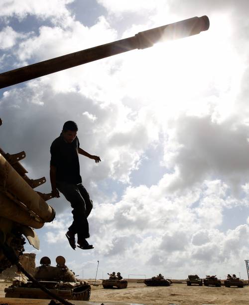 Libia, fonti diplomatiche: il raìs a Bani Walid 
Il figlio Khamis probabilmente ucciso
