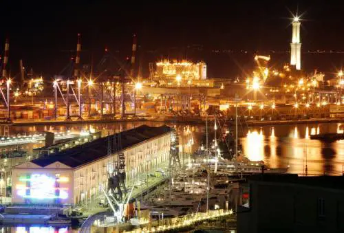 Musica e mostre: larte si fa sotto la Lanterna