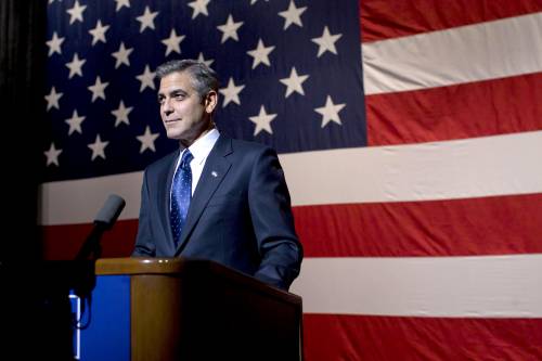 Venezia, un George Clooney anti-Casta  
nuota nel fango della politica americana