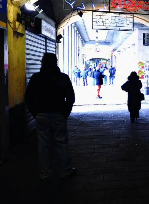 La città sotto assedio, tra topi dappartamento e ladri doro