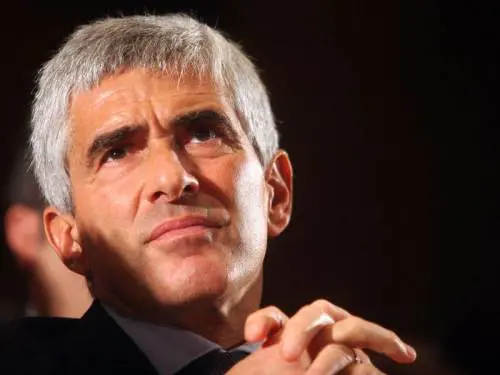 Casini: "Incivile pubblicare le telefonate del Cav"