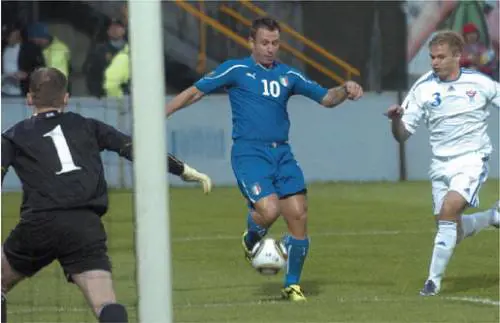 La Nazionale vince di misura con le Far Oer 
Cassano pensa a fare gol: ormai è fatta