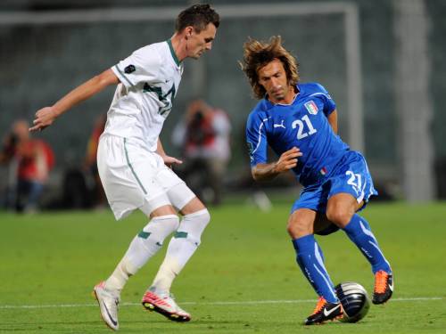 L'Italia batte la Slovenia 
Pazzini porta gli azzurri 
agli Europei del 2012