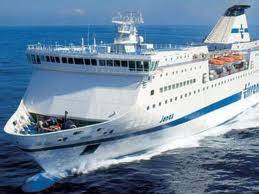 Bari, falso allarme bomba su un traghetto 
Solo tanta paura per i 250 passegeri