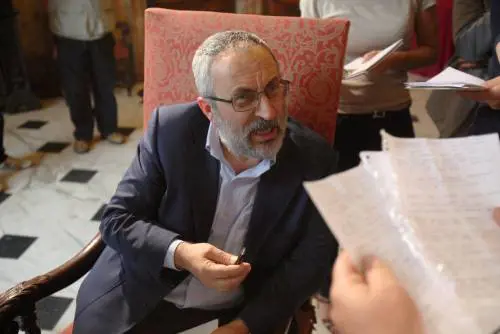 Di Caterina, blitz in Comune. Il Pd trema e lo fa cacciare