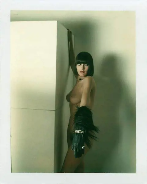 Da Carlo Mollino a Helmut Newton 
Quanto erotismo nelle vecchie Polaroid